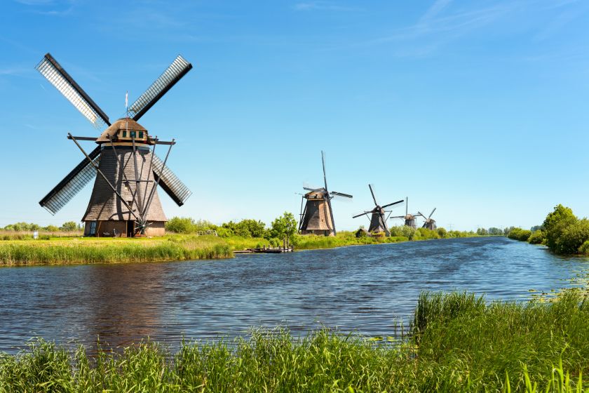 Picture of Kinderdijk windmills in the Netherlands
